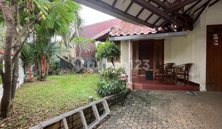 Rumah Hitung Tanah Di Puri Cinere, Selatannya Jakarta
