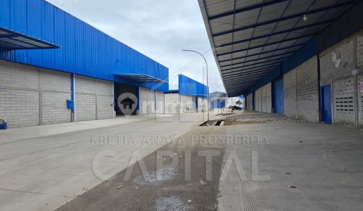 3 Gudang Konstruksi Baja Bersih Siap Pakai di Pergudangan Kopo Katapang