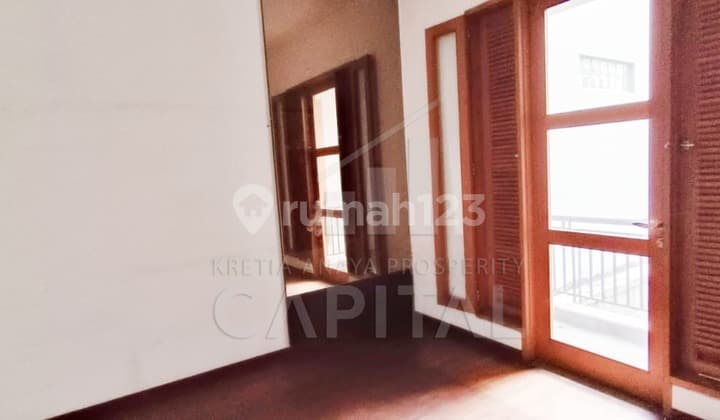 Rarely Available at a Friendly Price: Move-In Ready House in the Heart of Bandung, Riau Wing.