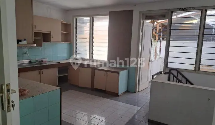 Rumah 2 Lantai Babakan Jeruk Dekattoll Pasteur Cocok.u/rumah Tinggal/ukost