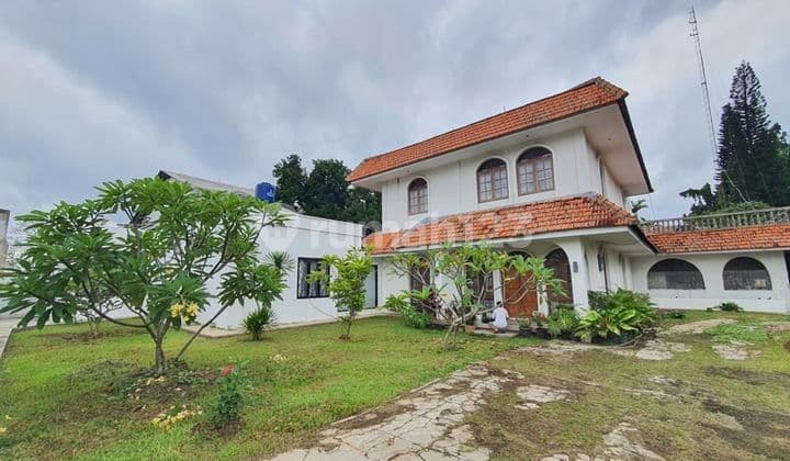 For Sale House with Large Land in South Tangerang