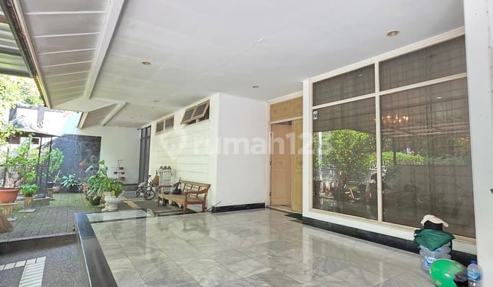 Rumah Butuh Minim Renovasi di Kebayoran Baru