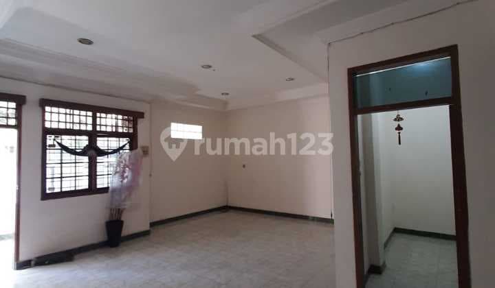 For Sale Ready-to-Occupy House in Taman Kopo Indah, Bandung
