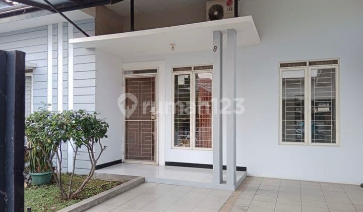 Dijual Rumah Cantik di Taman Holis Indah Bandung