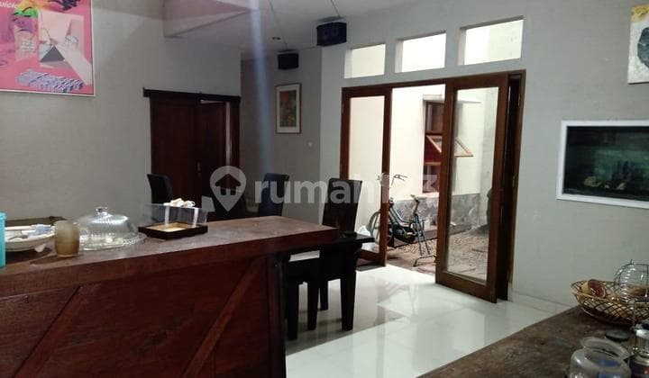 Dijual Rumah Kantor di Jl Karasak Bandung Strategis
