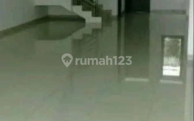 Dijual Ruko Strategis di Batununggal Bandung Siap Pakai