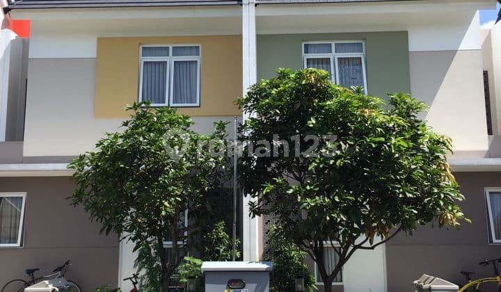 For Sale 2 Adjacent Houses in Summarecon Bandung