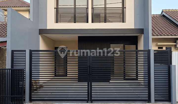 Comfortable Home with 3 Gardens in a Strategic Location | 3+1 BR | Freehold Title | Ready to Occupy