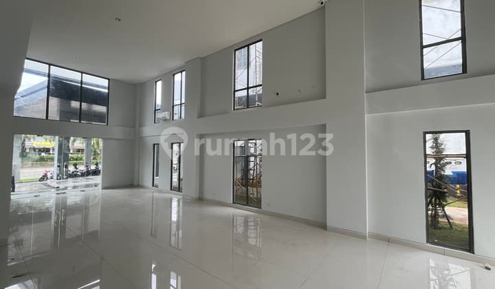Dijual Ruko 3 Lantai Siap Pakai, Unit Terbatas! Lokasi Strategis dan Ramai @Gading Serpong (Hoek)