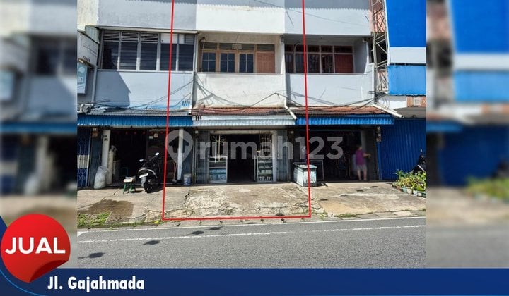 For Sale 1 Unit of Shop House on the Side of Jl. Gajahmada - Pontianak