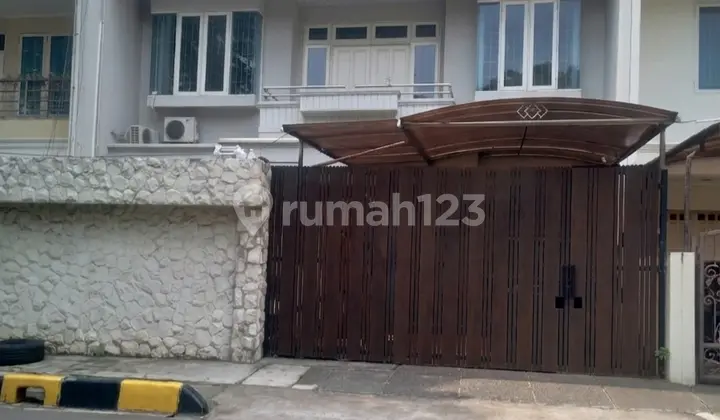 Intercon Kebon Jeruk Rumah 2 Lantai Bebas Banjir Hadap Timur Lokasi Strategis