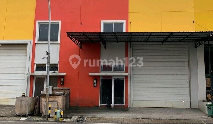 Gudang Siap Pakai, Bizpark Cakung, Lokasi Bagus Bebas Banjir Keamanan 24 Jam Row Jalan Lebar