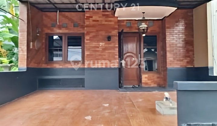 Ready-to-occupy house at Meadow Green Cluster, Lippo Cikarang