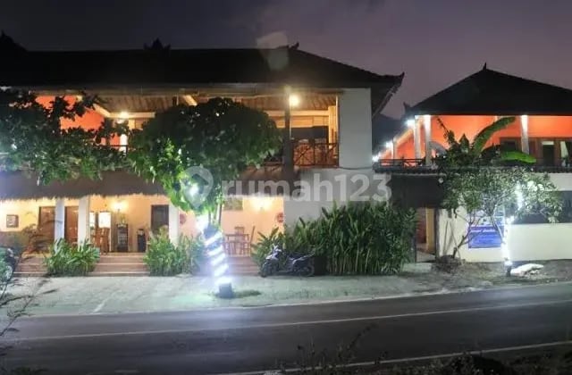Coastal House for Passive Income 15 Rooms, Swimming Pool