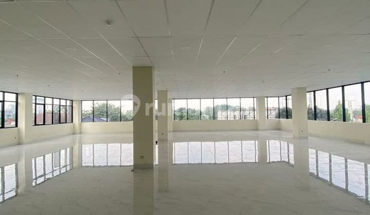 GEDUNG BARU GRESS 7 LANTAI AREA KOMERSIAL PREMIUM JAKARTA
