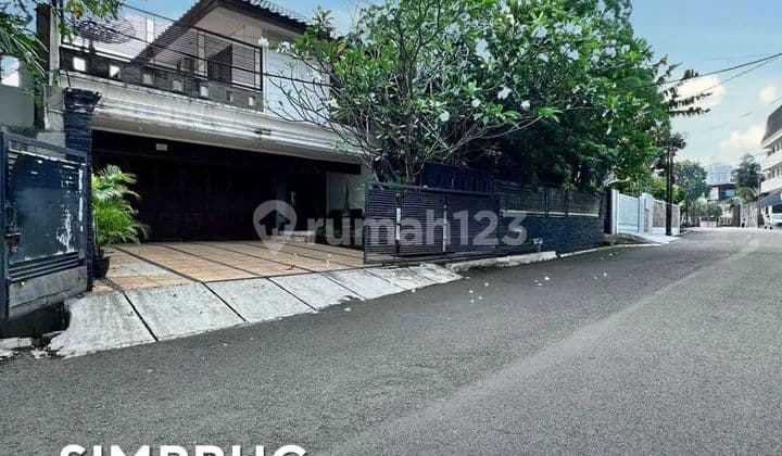 Rumah Terawat Siap Huni Lokasi Premium
