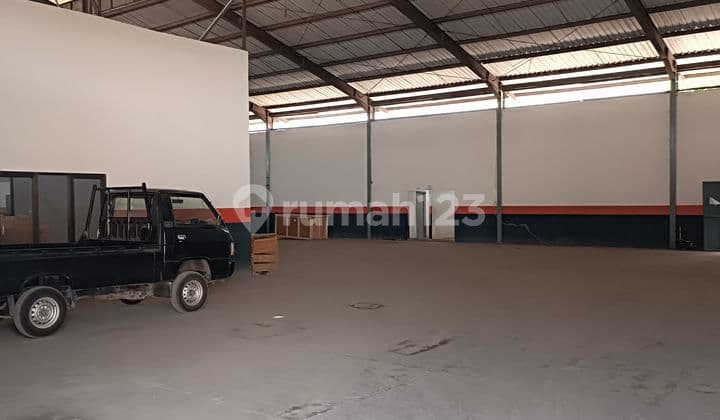 Ex Gilang Raya Factory - Garden - Sidoarjo, 0 Twin St, Provincial Highway,
Approx 3 Hectares ± 100 X 300 Two Warehouses 4,011 M2 and 539 M2, Plus Several Offices, HGB
Near Klbm Toll Gate