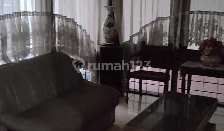 Rumah Jl. Dinoyo 633.m2- Super Strategis Surabaya Pusat. Hitung Tanah. Lt 633 M² ± 15 X 40 | Lb ± 600 M² ( 1.5 Lantai ) | Shm | Hdp Timur. Sederet Suzana Bakery. Univ Widya Mandala. Rumah Rumah di Jl. Dinoyo, Keputran, Kec. Tegalsari, Surabaya, Jawa Timur