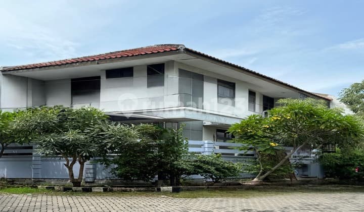 Affordable House in the City Center Near the Satellite Toll Gate