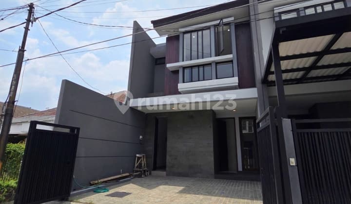 Dijual Rumah Baru Gress Manyar Kertoardi