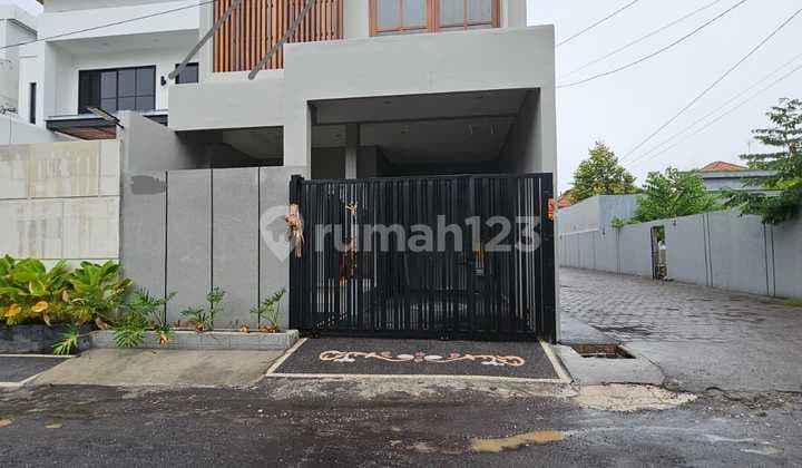 Langka Disewakan Cepat Rumah Bangunan Baru Prime Location Moh. Yamin , Renon Dekat Kantor Imigrasi