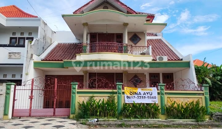 Quick Sale House in Elite Area of Central Denpasar, a Step Away from Trans Studio and 10 Minutes to Kuta Beach
