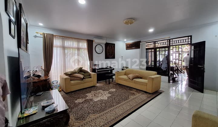 Rumah Besar Dengan 3 Pavilion Selangkah Stasiun Lrt Harjamukti Cibubur