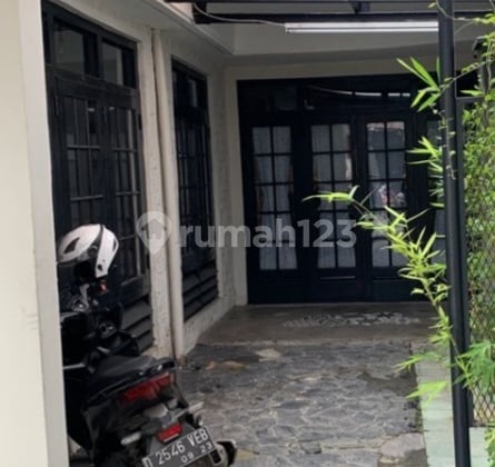 For sale house in Tebet Raya, suitable for business