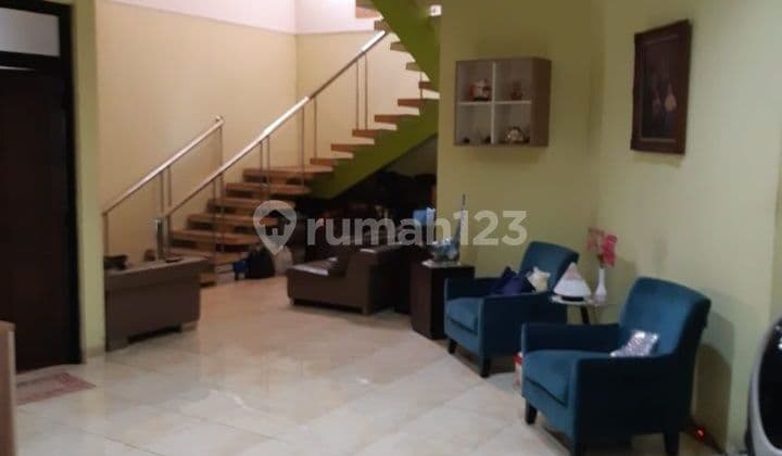 Dijual Cepat rumah di Intercon