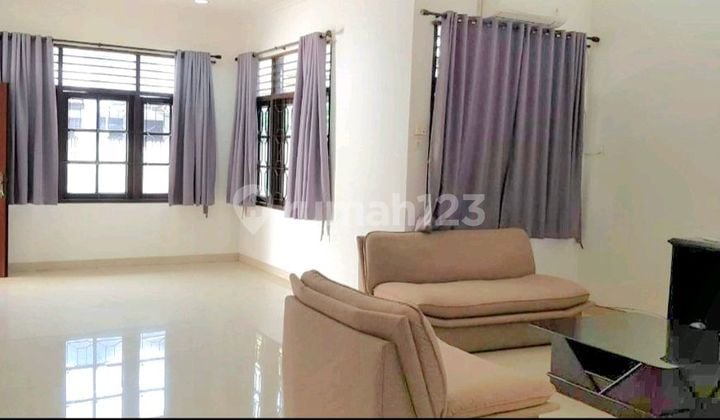 For Quick Sale House In Taman Kedoya Baru