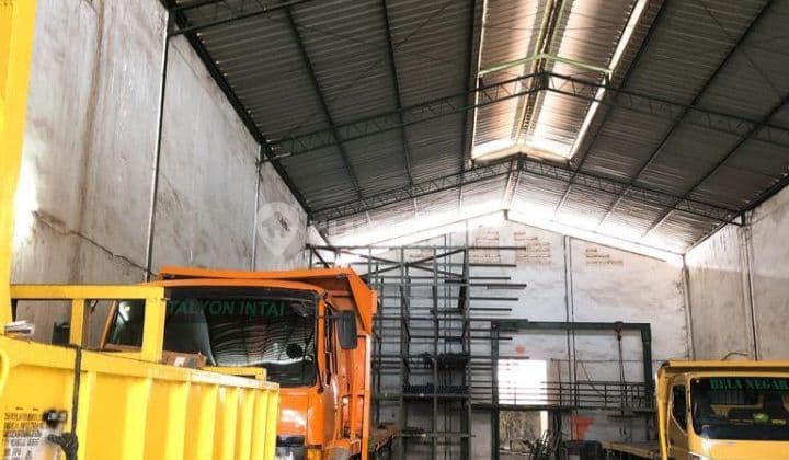 Warehouse for Sale in West Jakarta Regional Warehouse Complex