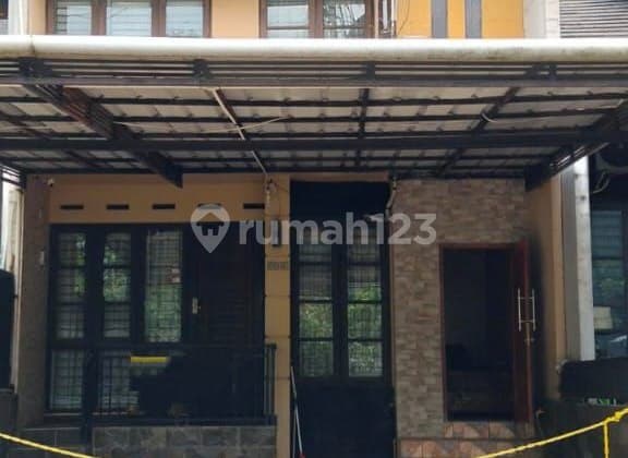 Rumah Kokoh Strategis Dekat Jalan Raya Cibubur Bekasi