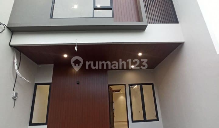Rumah Mewah Strategis di Rawa Mangun Jakarta Timur