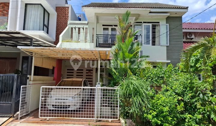 Rumah Mewah Startegis Dalam Komplek di Pondok Kelapa