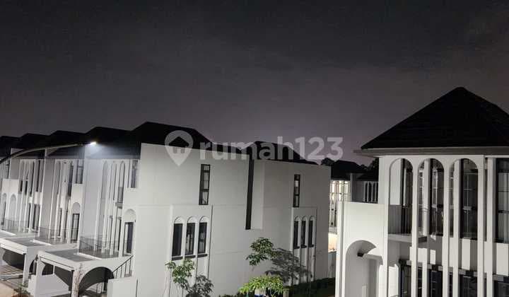 Rumah Baru Furnished Aether The Greenwich Jual Cepat