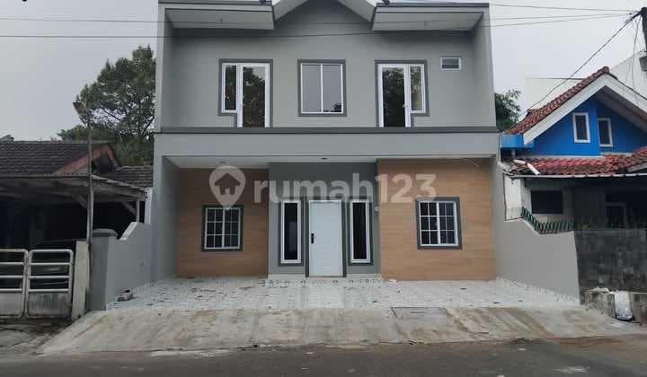 Rumah di Bsd Griya Loka, Tangerang Sudah Renovasi Juli 2025
