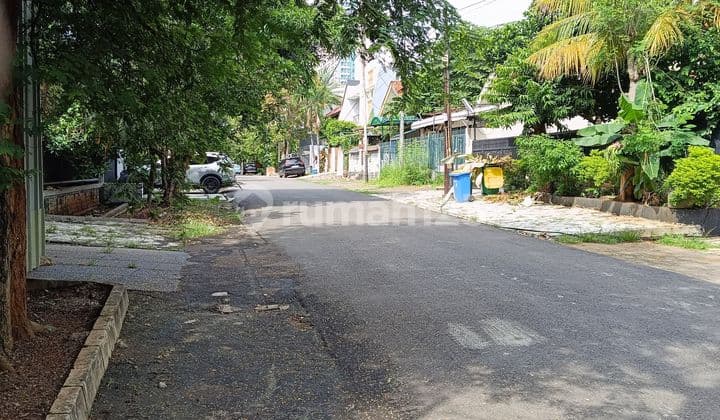 Freehold House at Jl. Dempo VI No.7, Gunung, Kebayoran Baru, South Jakarta City, DKI Jakarta, Indonesia, 12120, Kebayoran Baru