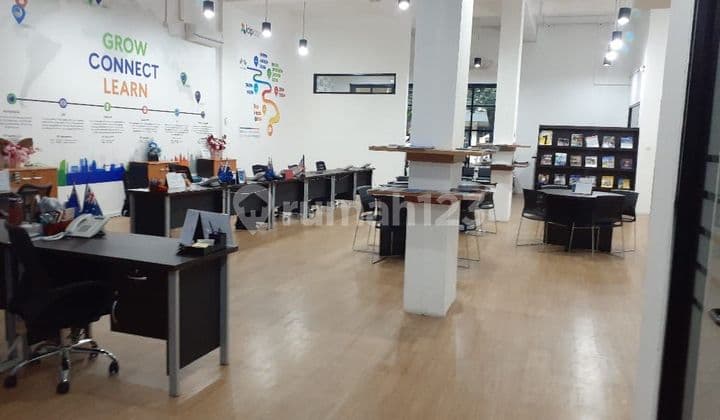 Ruko Gandeng Shm Pondok Indah Jakarta Selatan