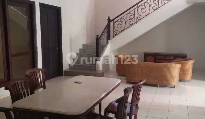 0720 Disewakan Rumah SHM Lb 280m di Wisata Bukit Mas