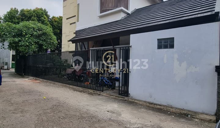 Dijual Rumah Asri dan Luas, Cluster Toran Residences, Rengas Tangerang Selatan