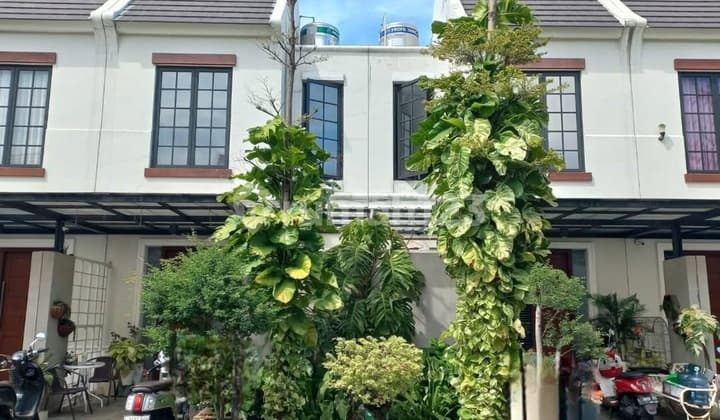Rumah 2 Unit Jejer One Gate System Wiyung Grand Harvest Dekat Royal Residence Wbm Mayjen Sungkono
