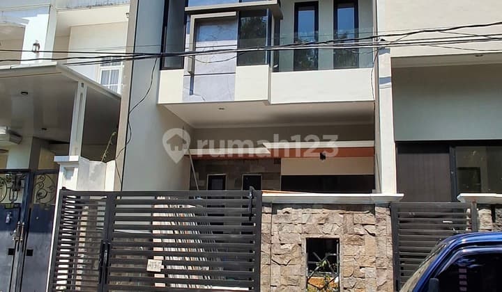 Rumah Baru Minimalis 2Lantai Mulyosari SHM Row Mobil Harga 1M-An