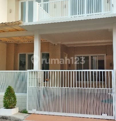 Rumah Minimalis Pakuwon City Dekat Eastcoast Mall Siap Huni 2.95m