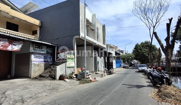 Soho / Ruko Baru On Progress Nol Jalan Raya 1.55m Nego Dekat Upn Rungkut Merr Pondok Tjandra Jalanan Ramai