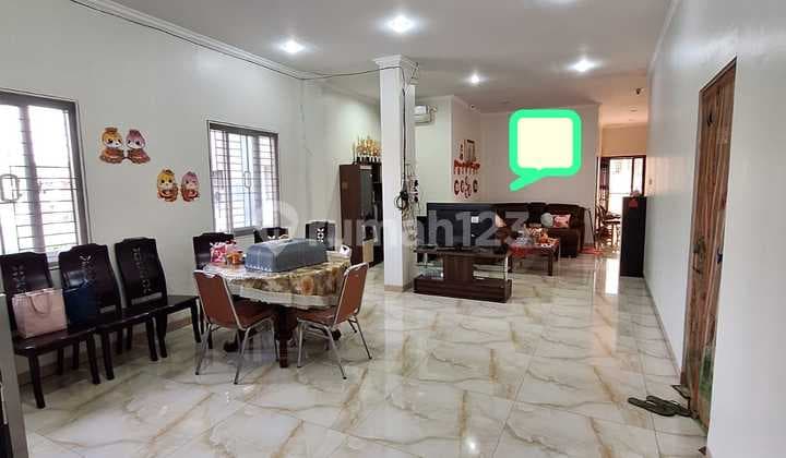 Nice house suitable for business and residence in Duri Kepa, West Jakarta