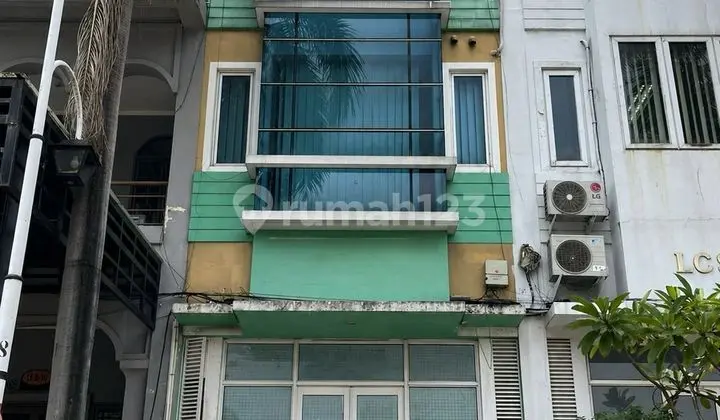 For Sale 3-Story Shophouse Prime Location