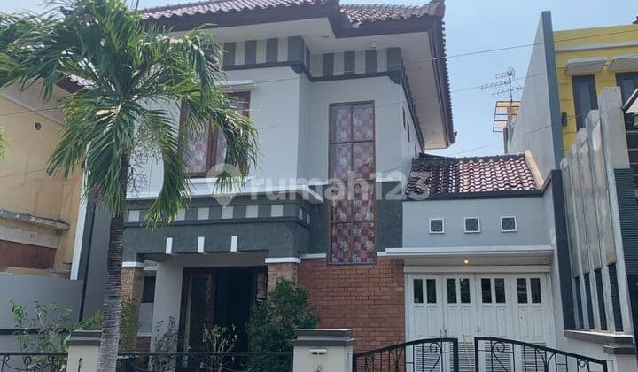 Rumah Purimas Jalan Utama Dekat Kampus Ternama