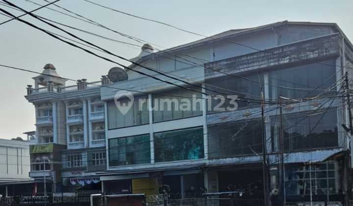 jual rugi gedung ,pondok labu ,pinggir jalan raya 1113 m2, cocok untuk usaha, di bawah njop