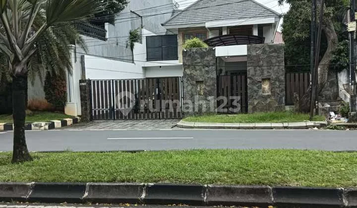 Ready-to-Occupy House, Wide Road, Selling at a Loss!!! Ready-to-Occupy House, Wide Road, Selling at a Loss!!!