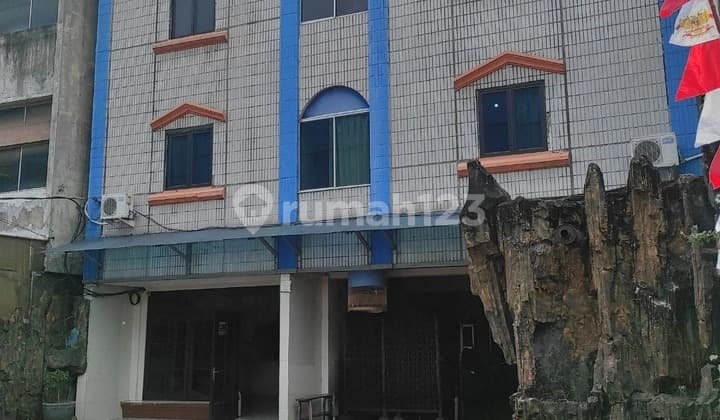 Tamansari Building 700M2 Facing South, 3 Floors, Strategic Location, Code Ds, Ig, Sw
